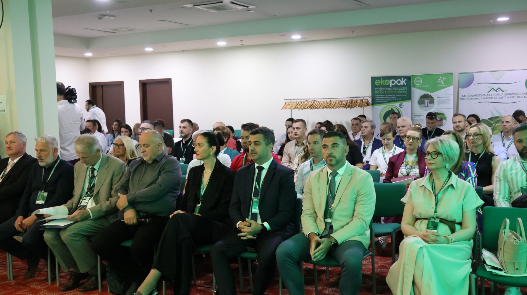 konferencija_upravljanje_otpadom_1.jpg